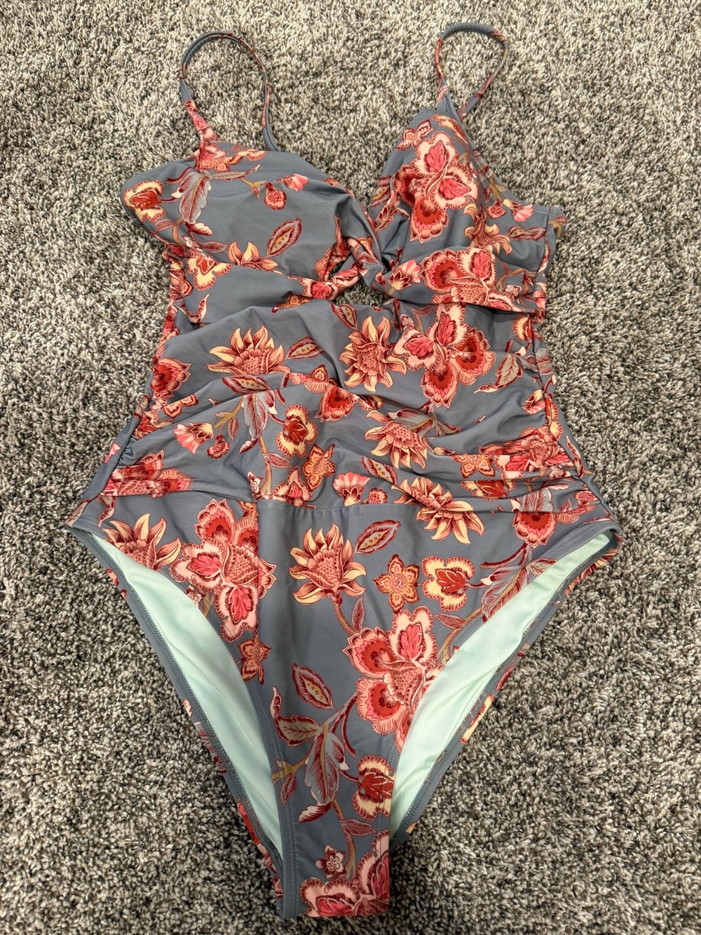 Cupshe Twist & Cut-Out Floral Tummy Control One-Piece Large